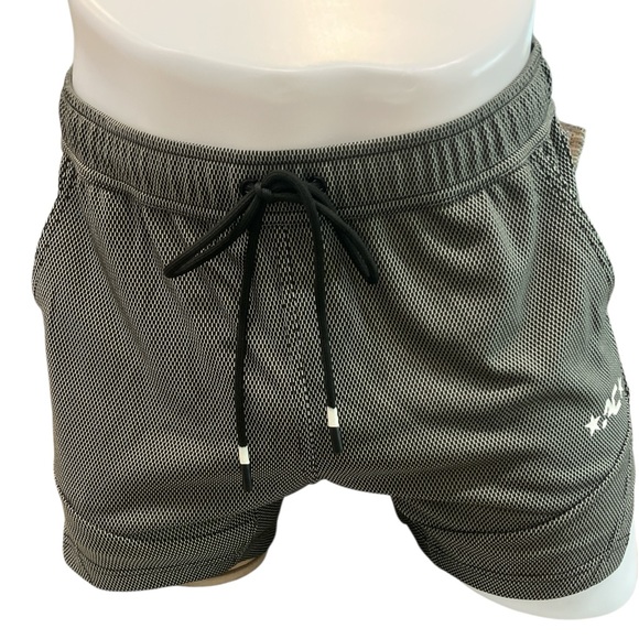 ANDREW CHRISTIAN FIT MESH TRAINING SHORTS BLACK GREY MEDIUM - Picture 4 of 11